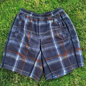Lululemon Pace Breaker Lined Shorts in Gray Orange Plaid | Medium